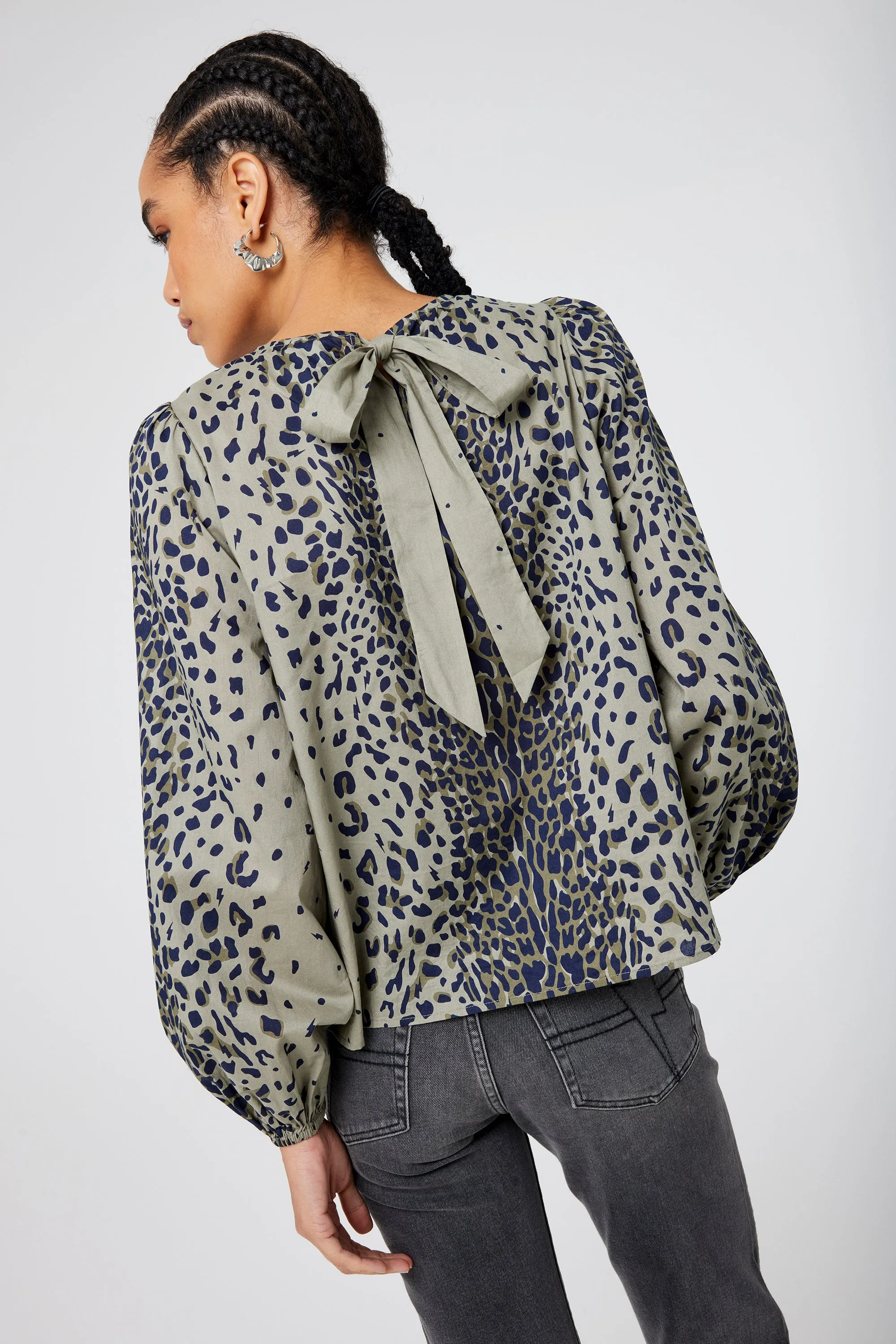 Khaki with Black Wild Leopard Blouson Sleeve Top